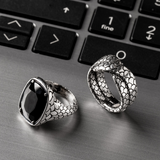 Mermaid Texture Chevalier Ring with Black Spinel