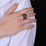 Snake Texture Knot Ring with Black Spinel Pavé