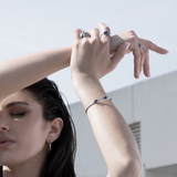 Bracelet Rigide avec Pierres et Texture Sirène