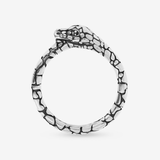 Bague texturée avec serpent et spinelle noir