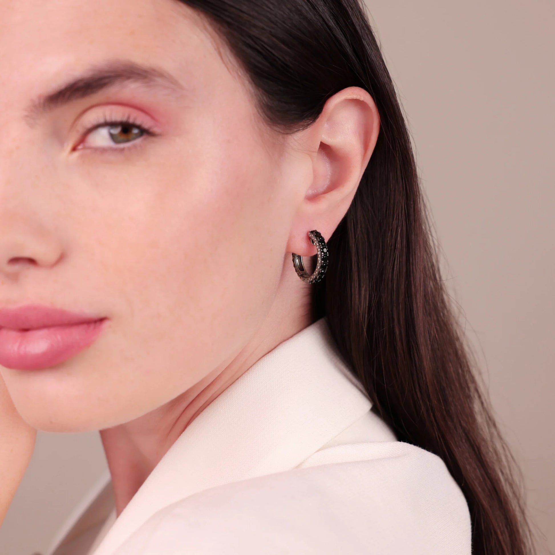 Orecchini a Cerchio Grandi Texture Riccio di Mare con Pietre