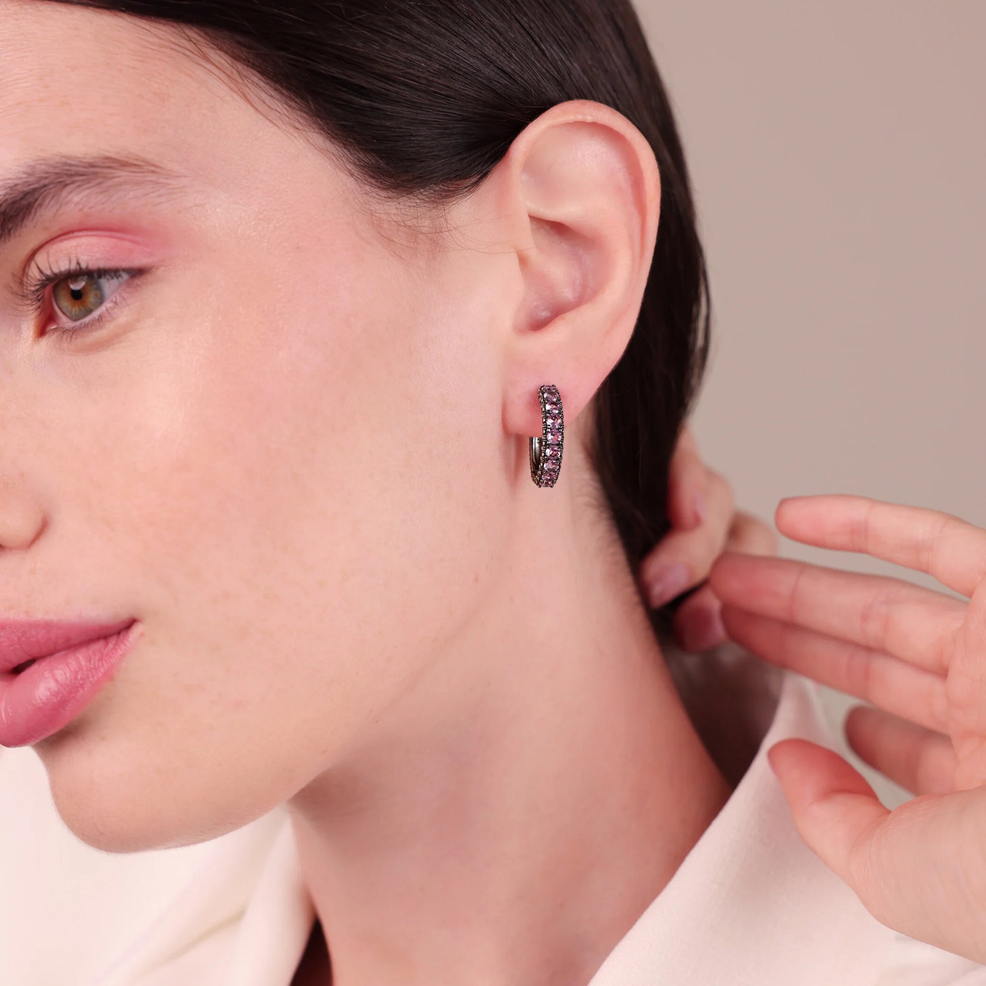 Orecchini a Cerchio Grandi Texture Riccio di Mare con Pietre