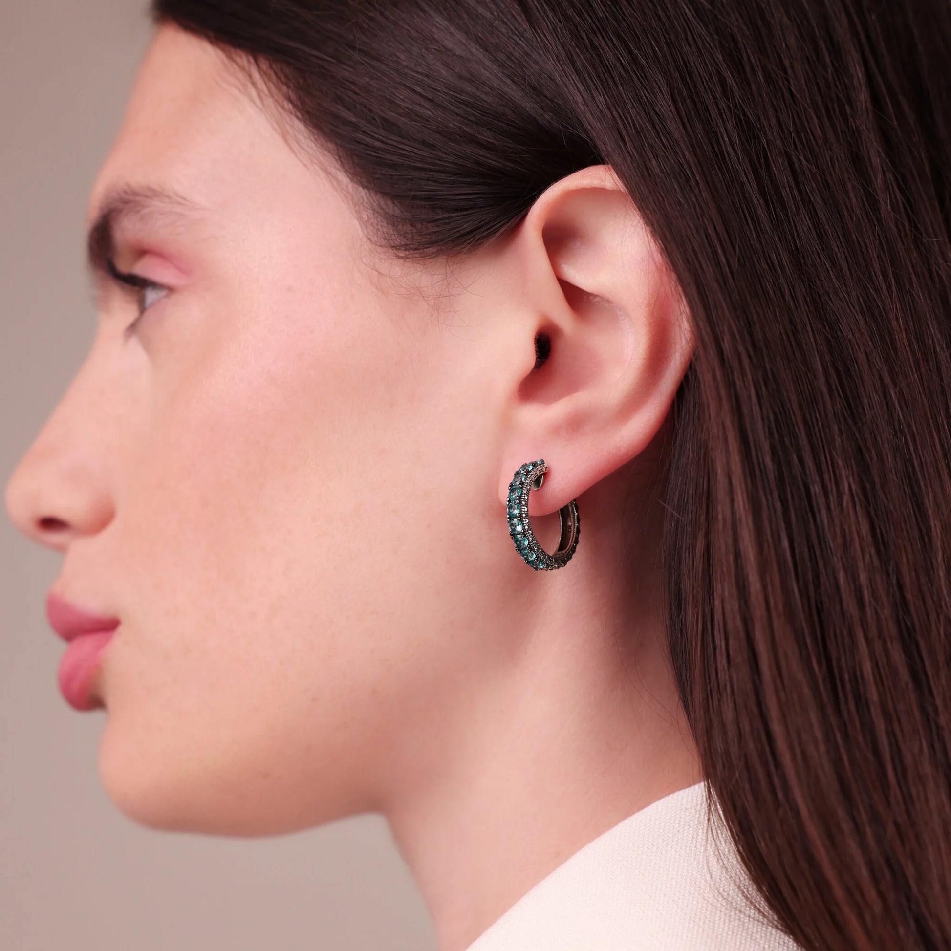 Orecchini a Cerchio Grandi Texture Riccio di Mare con Pietre