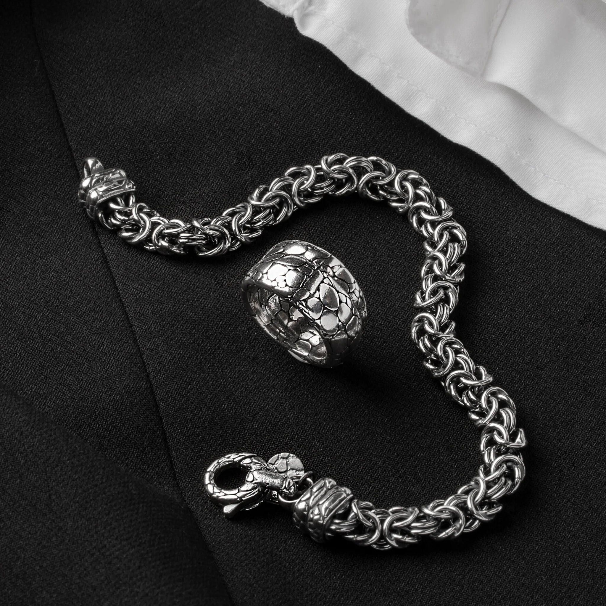 Anello a Fascia Classico Texture Serpente in Argento 925