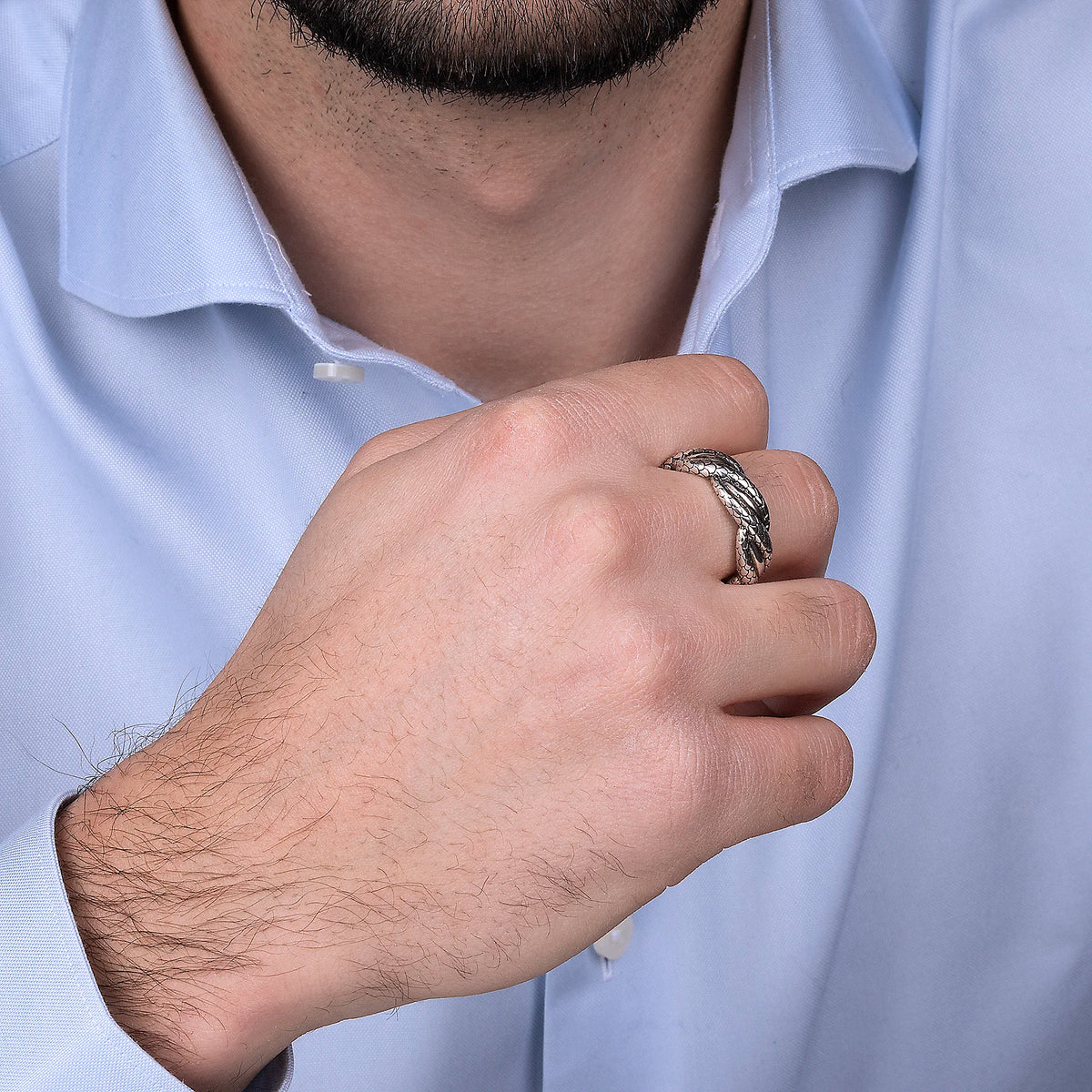 Geflochtener Ring mit doppelter Textur