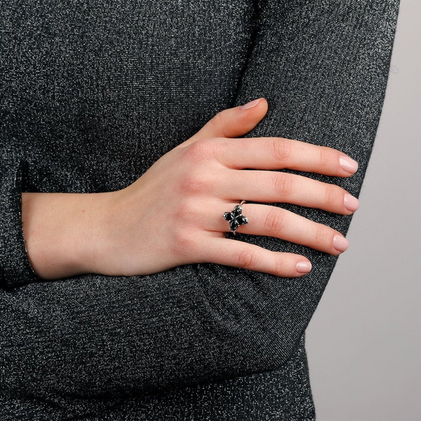 Floral Ring with Black Spinel