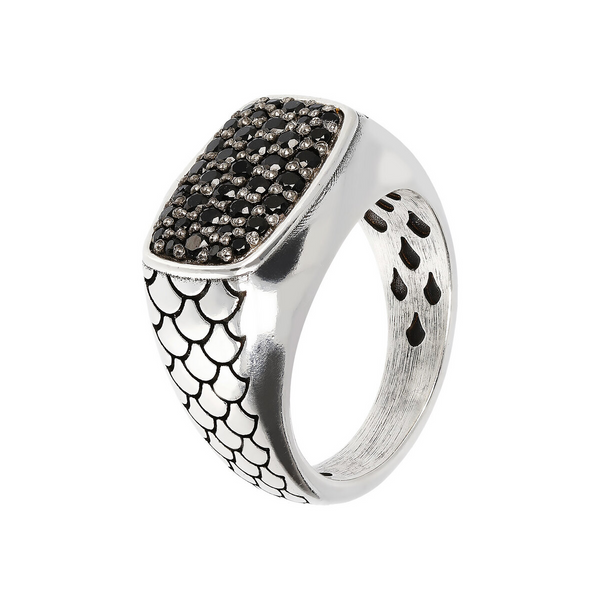 Mermaid Texture Chevalier Ring with Black Spinel Pavé