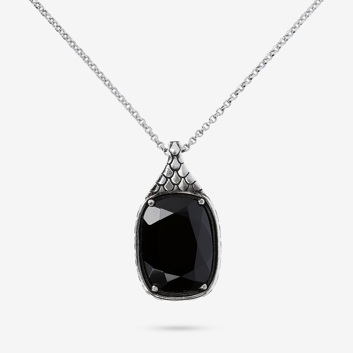 Collana Uomo Sottile Artigianale Con Pietre Di Spinello Nero E Al C Una Pepita In Argento Fatto A Mano Collana Uomo Sottile Artigianale Con Pietre Di Spinello Nero E Al C Una Pepita In Argento Fatto A Mano