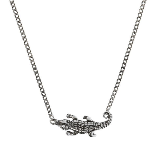 Halskette mit Krokodil-Anhänger und schwarzem Spinell