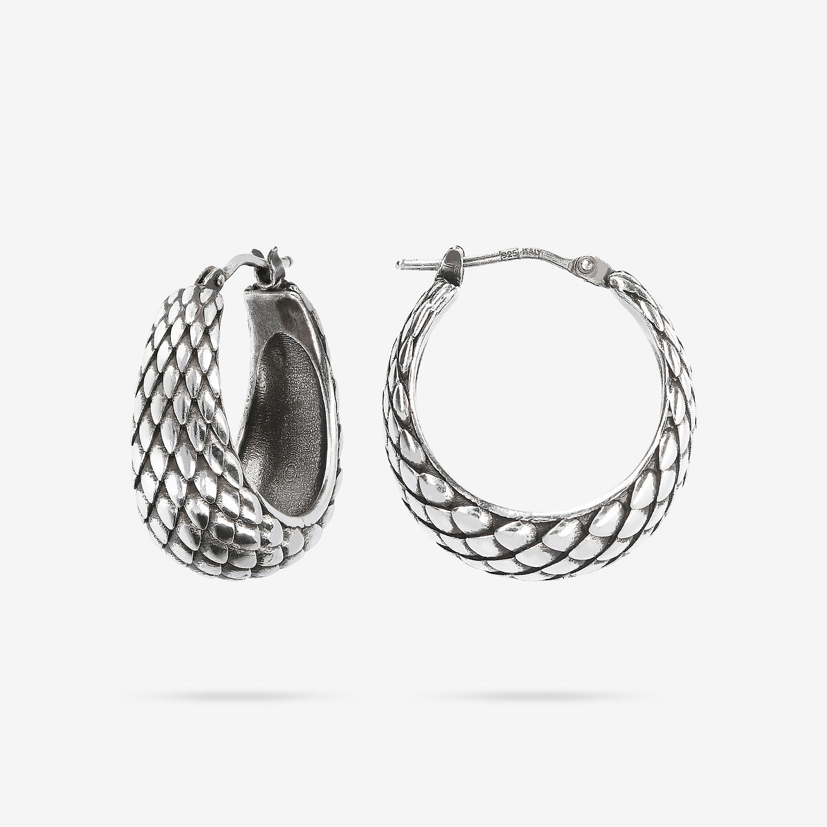 Orecchini a Cerchio Texture Drago in Argento 925