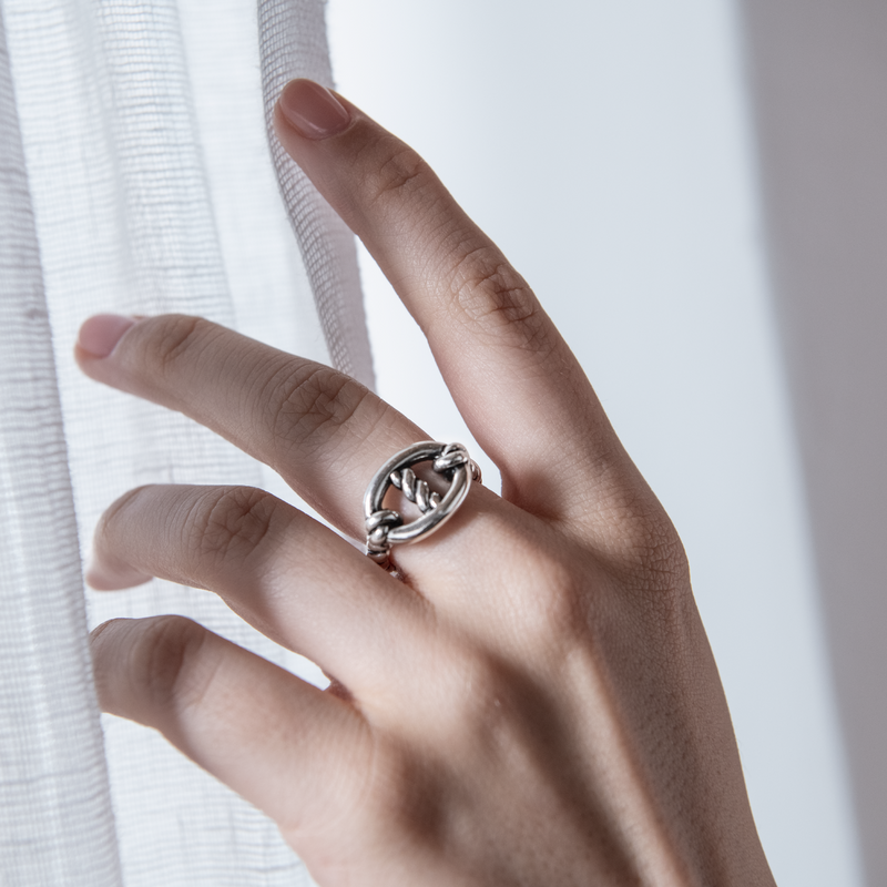Marine rope ring in silver